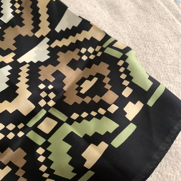 NWT Nicole Miller Geometric Silk Scarf - Picture 5 of 8